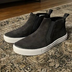 Tom’s. Bryce sneaker size 8.5